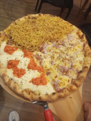 Vende se ou troca por automóvel equipamentos pizzaria