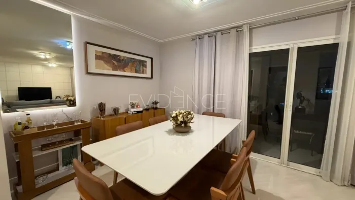 Apartamento mobiliado à venda no Tatuapé com 96 m² e VARANDA GOURMET