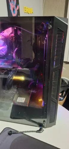 ?PC Gamer Completo RX 7600 8GB Triple Fan + Xeon 28 Threads + 32GB RAM + SSD 1TB NVMe