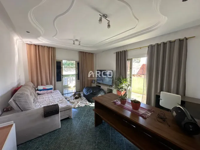 Casa Comercial à Venda na Avenivda Dr. João Batista de Souza Soares