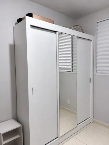 VENDO: GUARDA-ROUPA CASAL