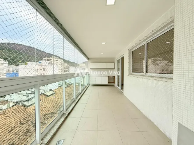 Botafogo | Apartamento 3 quartos, sendo 2 suites