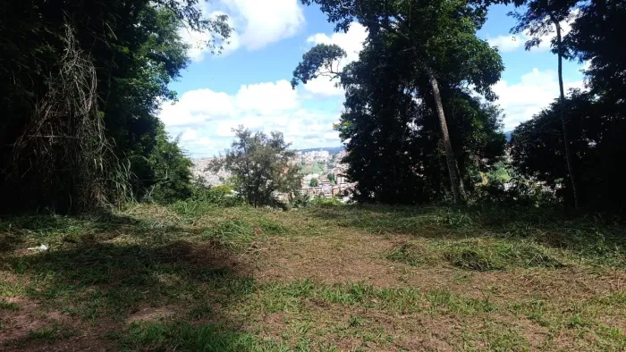Lote de 270 m² no Condomínio Tiguera - Natureza, Lazer e Praticidade!