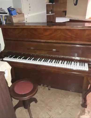 Vende-se Piano acústico Liszt