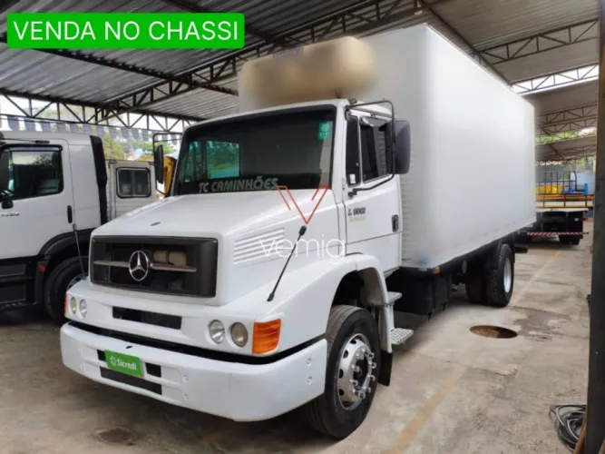 Caminhão Toco MB 1318 Baú Refrigerado Térmico Frigorífico