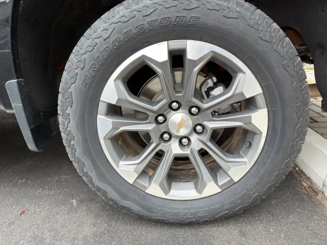 Pneu 275/60/R20