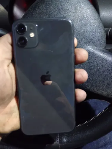 iPhone 11 em perfeito estado