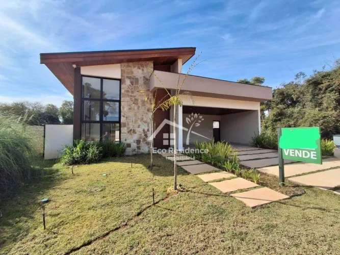 Casa Porteira Fechada com Escritura à venda, 167 m² por R$ 940.000 - Ninho Verde II - Pard