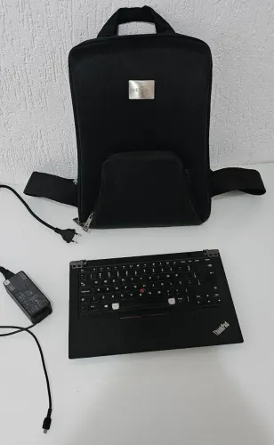 Notebook Lenovo ThinkPad T490 - i5 8ª Gen - 8GB RAM - SSD 128GB - Sem Tela