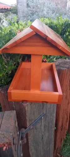 Comedouro de Pássaros