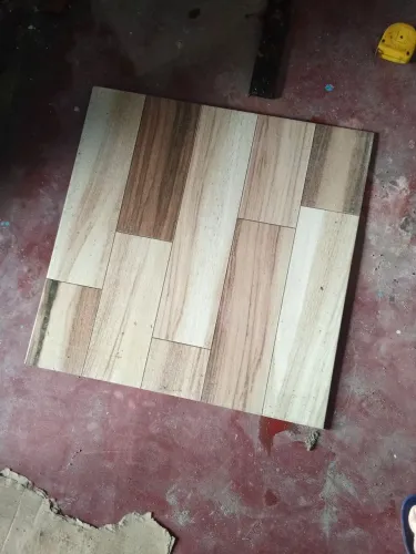 Cerâmica no tamanho 59x59, com 7 unidades disponíveis