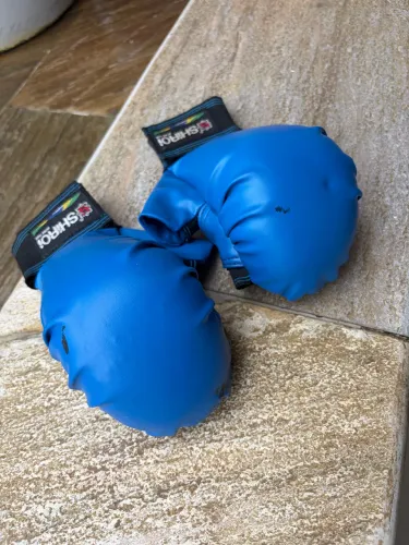 Luva de karate azul