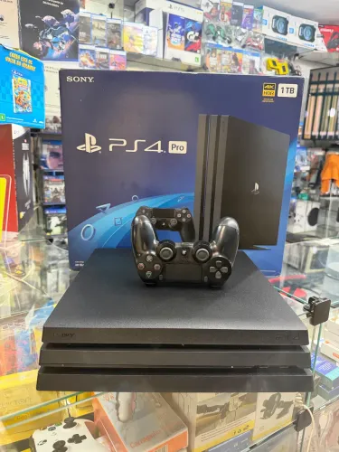 Ps4 pro bem conservado na caixa