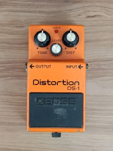 Pedal Boss DS1