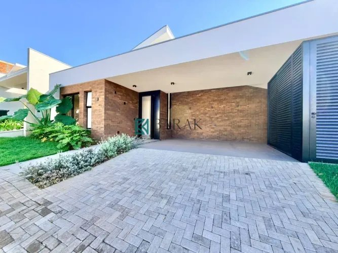 Casa com 3 dormitórios à venda, 290 m² por R$ 2.500.000,00 - Parque Industrial - Maringá/P