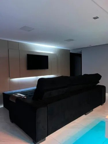 SOFA PRETO DE 3 METROS METADE DO PREÇO URGENTE