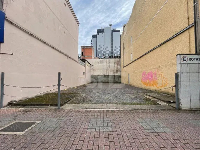 Terreno para alugar, 200 m² por R$ 10.000/mês - Centro - Blumenau/SC