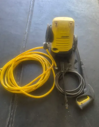 Lavadora de Alta Pressão KARCHER Completa