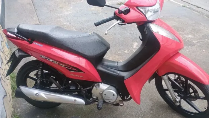 Honda biz 2014 modelo 2015