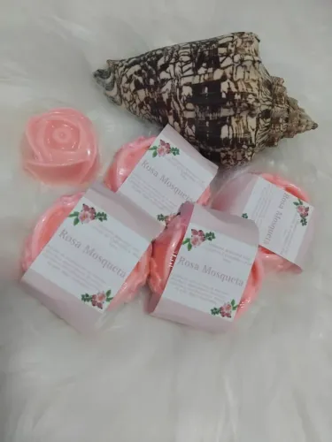 Sabonete Artesanal de Rosa Mosqueta 