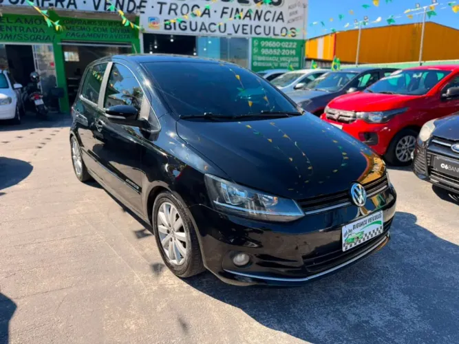 Volkswagen Fox Comfortline 1.0 Flex 8V 5P 2017