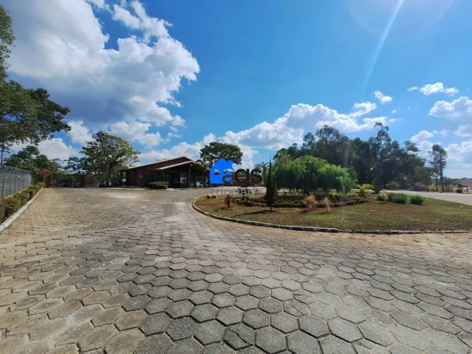 Casa em Condomínio em Cond. Aldeia Da Jaguara com 212 m² , 3 quarto(s) , 1 suíte(s) , 10 v
