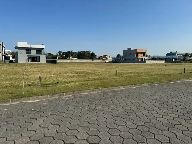 Terreno em Condomínio Aqualina
