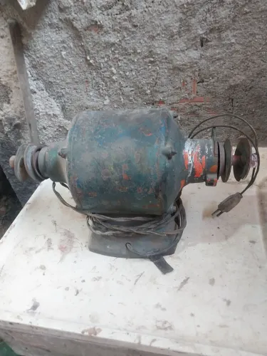 Esmeril de bancada voltagem 220