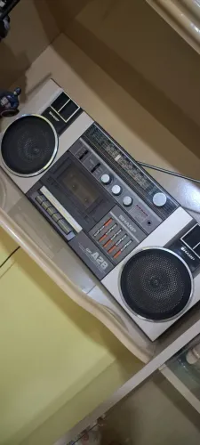 Rádio sharp anos 80(relíquia)