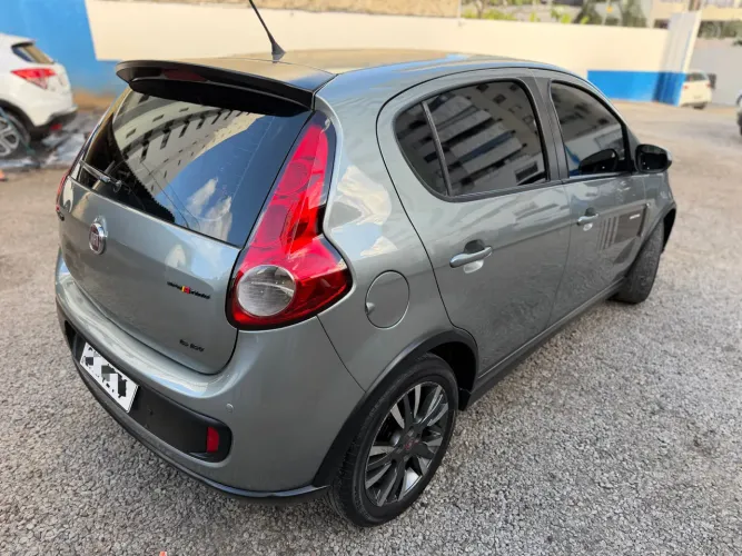 Fiat Palio Sporting 1.6 Flex 16V 5P 2015