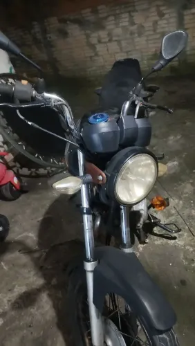 YBR 125 anos 2006