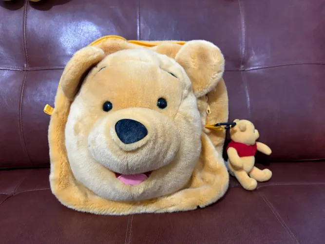Mochila do Ursinho Pooh Disney.