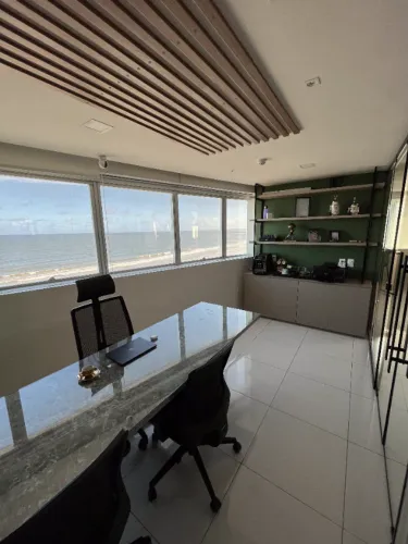 Alugo excelente sala comercial Terra Brasilis mobiliada com 96m2 e vista completa para o m