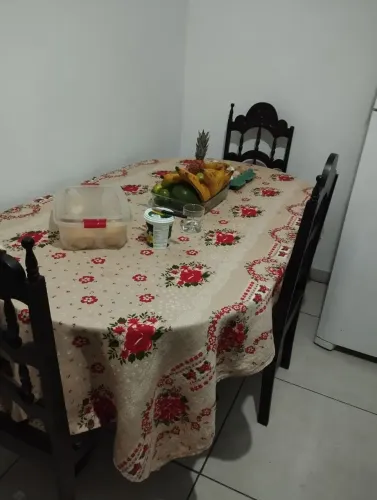 Fogão geladeira e mesa