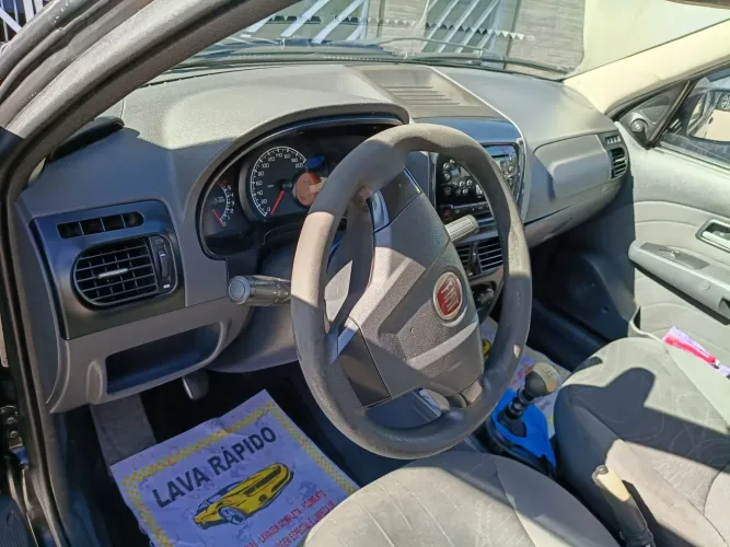 Fiat Siena EL Celeb. 1.4 MPI Fire Flex 8V 4P 2013