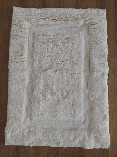 Tapete de banheiro antiderrapante Mundo do Enxoval, 100% algodão, cor marfim, 50*70cm
