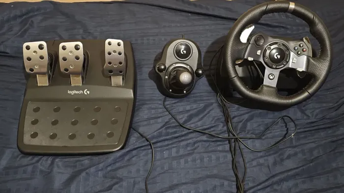 Volante Logitech G920 + câmbio Logitech