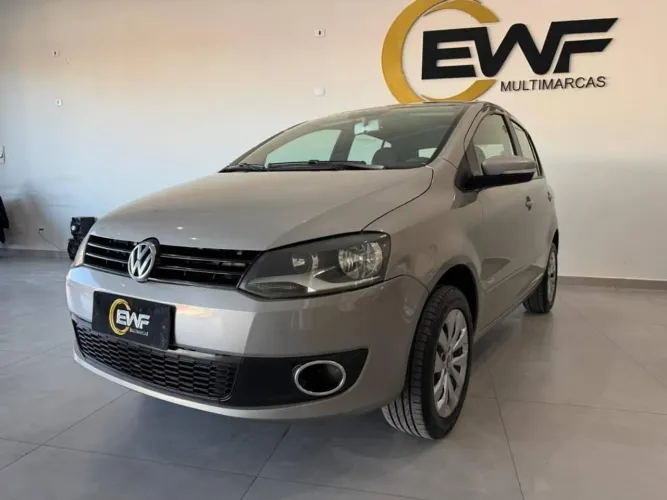 Volkswagen Fox 1.6 MI I Motion Total Flex 8V 5P 2014