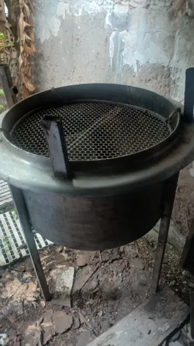 Churrasqueira grande de inox
