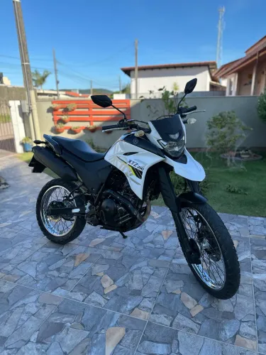 Lander, XTZ 250 só pegar e andar, revisada a pouco tempo.