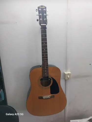 VIOLÃO FENDER COM CAP B BAND