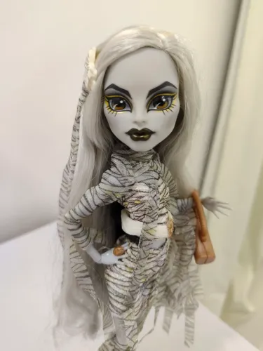 (LER DESCRIÇÃO) BONECA MÚMIA, Monster High x Universal