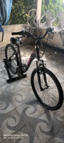 Bicicleta Caloi Ceci, aro 26 com suporte.