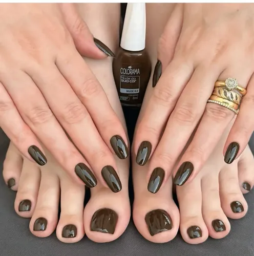 Precisa-se de manicure/pedicure