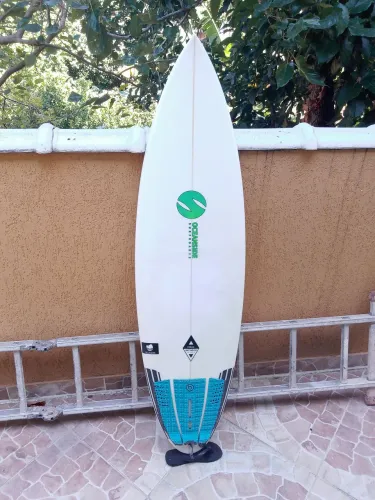 Prancha de surf shape Pedro bataglin ocean side 5.11