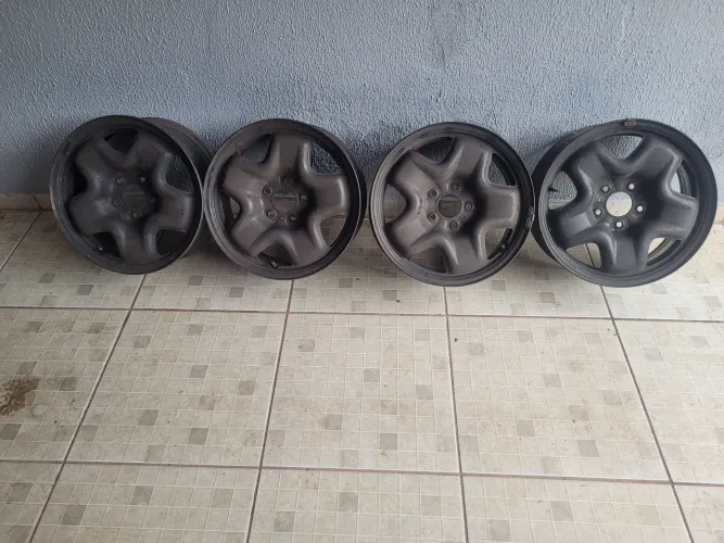 Rodas de aço fiat toro aro 16