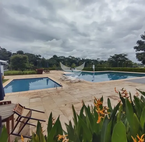 Terreno de esquina residencial Alphaville.