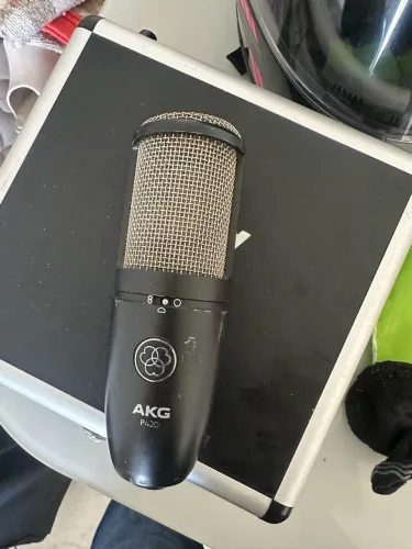 Microfone Akg p420 