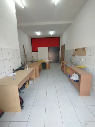 Arrendo ou vendo marcenaria 