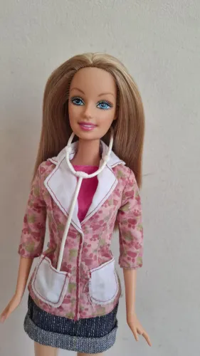 Boneca Barbie Veterinária